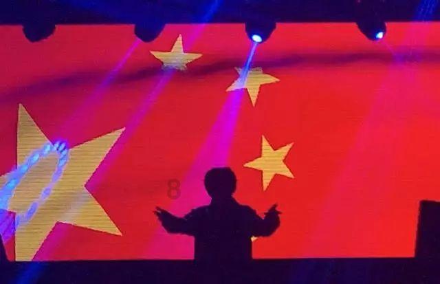 滕海清被调往师部当排长，本是降级任用，一看部下把他乐坏了